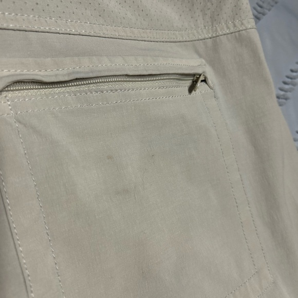 HUK performance fishing cargo shorts used in size XXL Good condition in tan - Picture 4 of 11